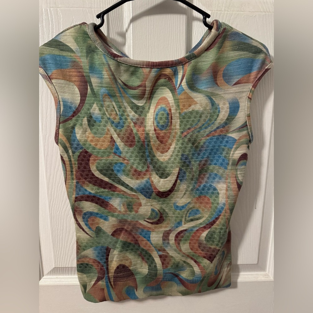 Abstract Swirl Pattern Tank Top